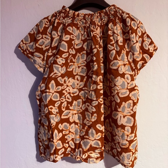 Apiece Apart Rust Floral Smocked Neck Blouse - Picture 2 of 3